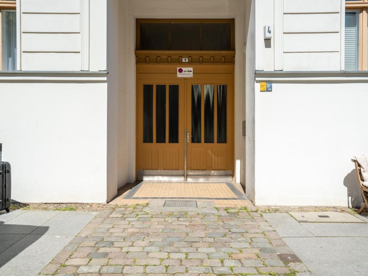 Apartments Berlin Lottumstrasse 4 — Photos 2